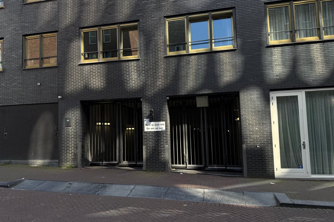 Parking Space Westerdoksdijk 063, Amsterdam - For Rent