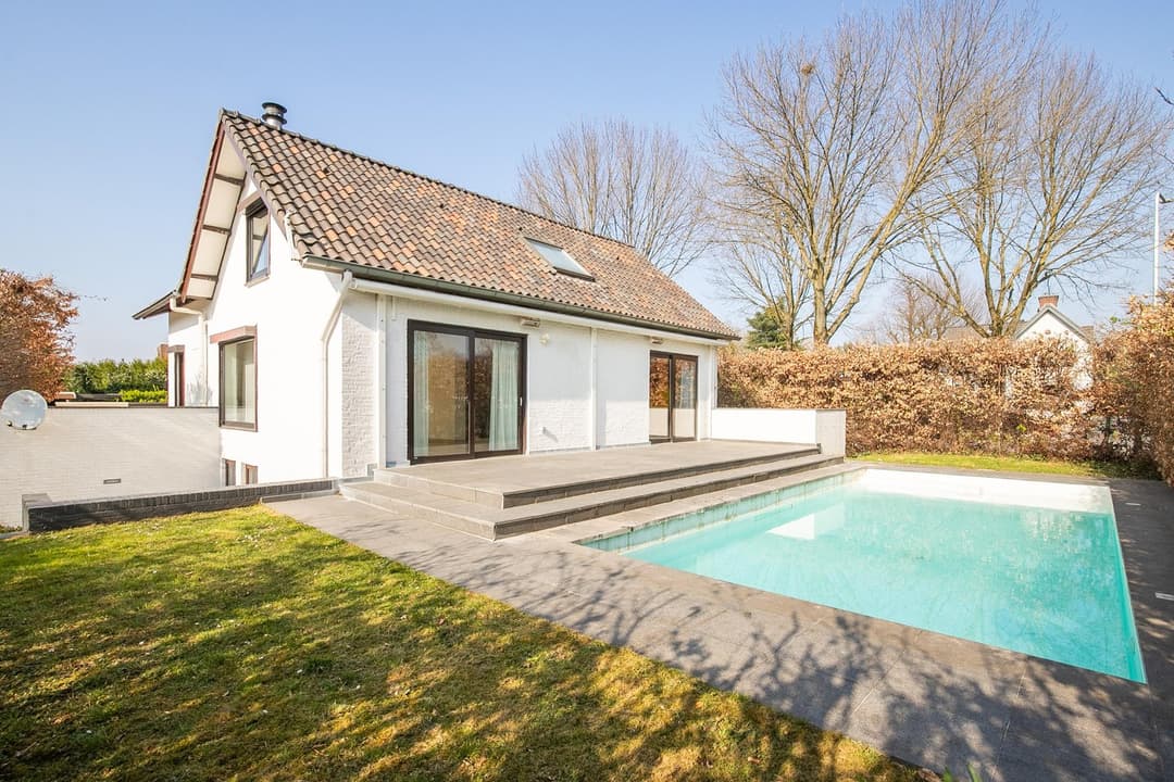Luxury Detached Home with Private Pool, Heerlenerweg 37, Sittard - For Rent
