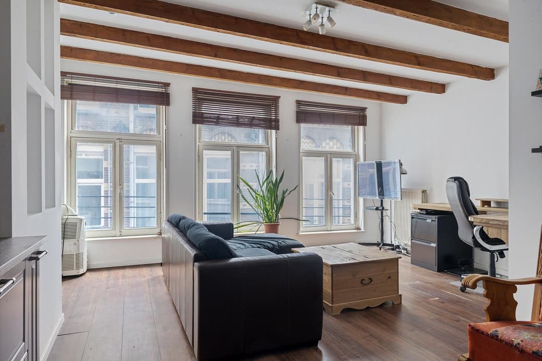 Flat Nieuwe Nieuwstraat, Amsterdam - Te Huur