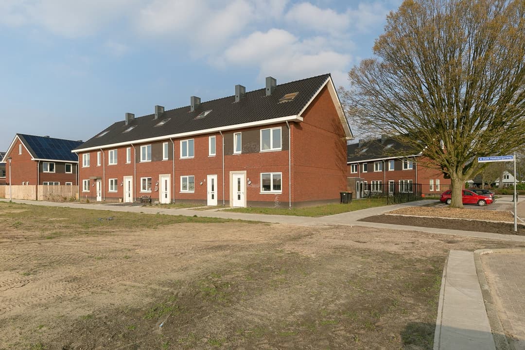 Spacious Energy-Efficient Home on Oude Haaksbergerweg, Goor - For Rent