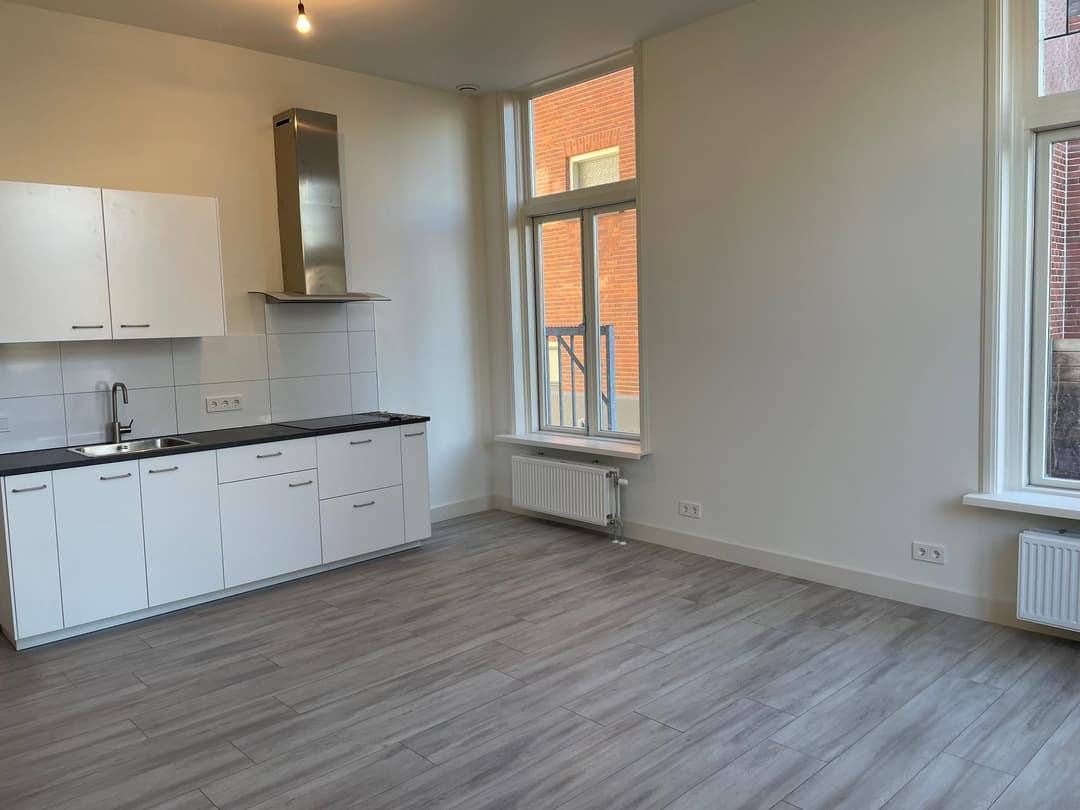 Unfurnished Apartment Burg. Dijckmeesterweg, Zutphen - For Rent