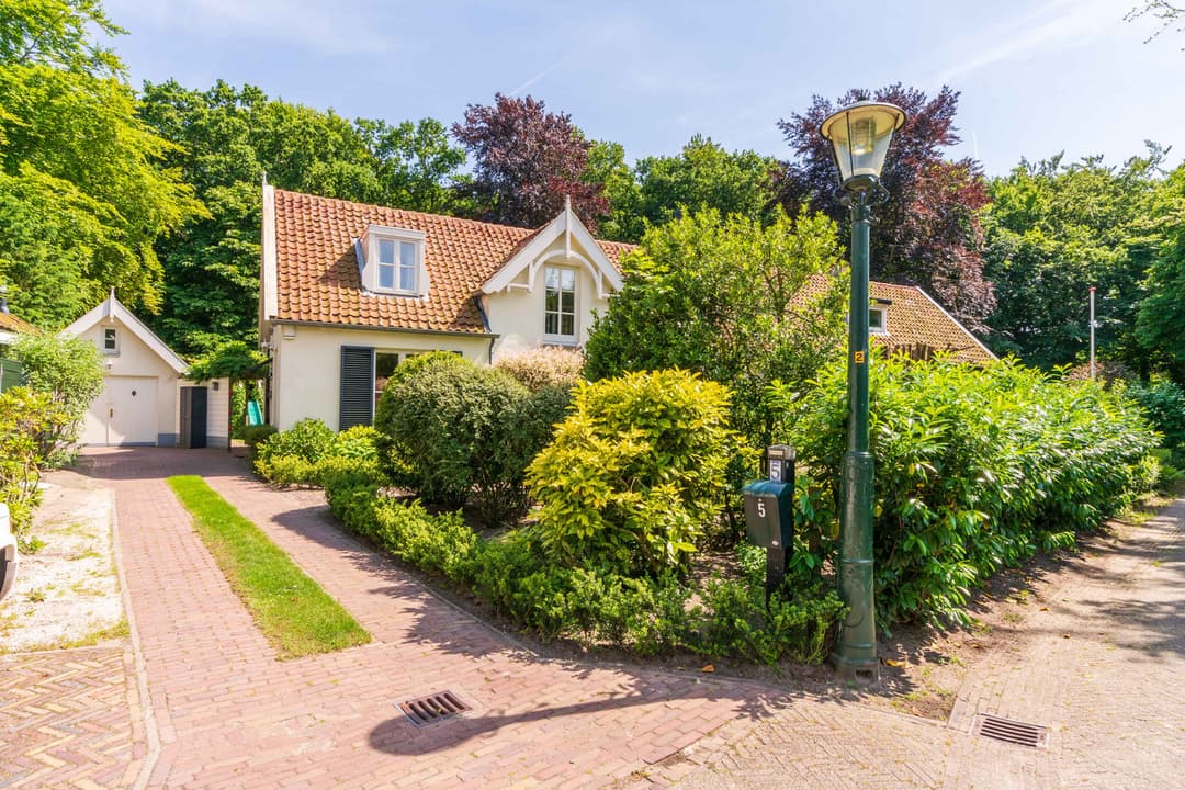 Halbfreistehendes Landhaus Reijerlaan 52242 JM Wassenaar - Zu Vermieten