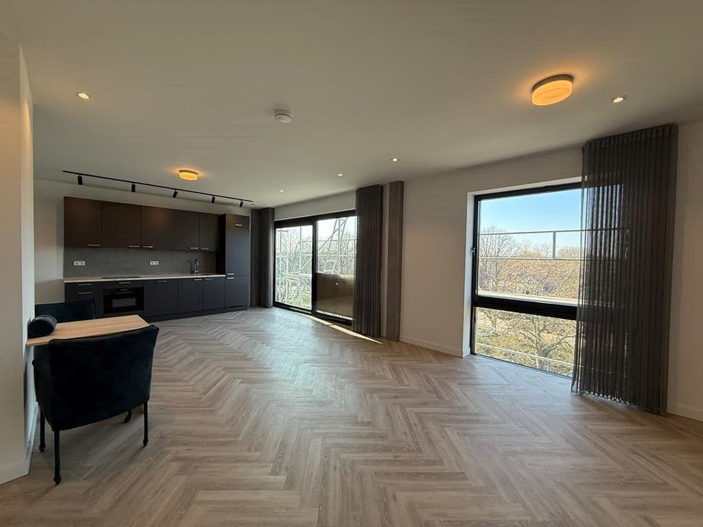 Flat Hoofdweg, Hoofddorp - Te Huur