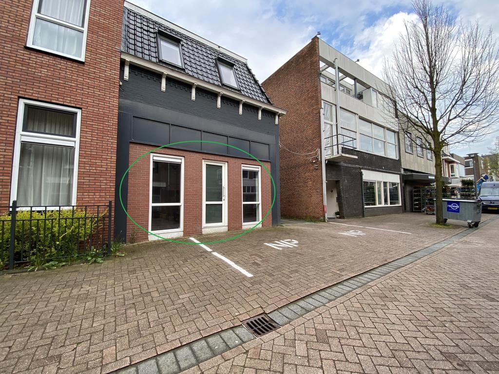 Studio Landstraat, Delfzijl - À Louer