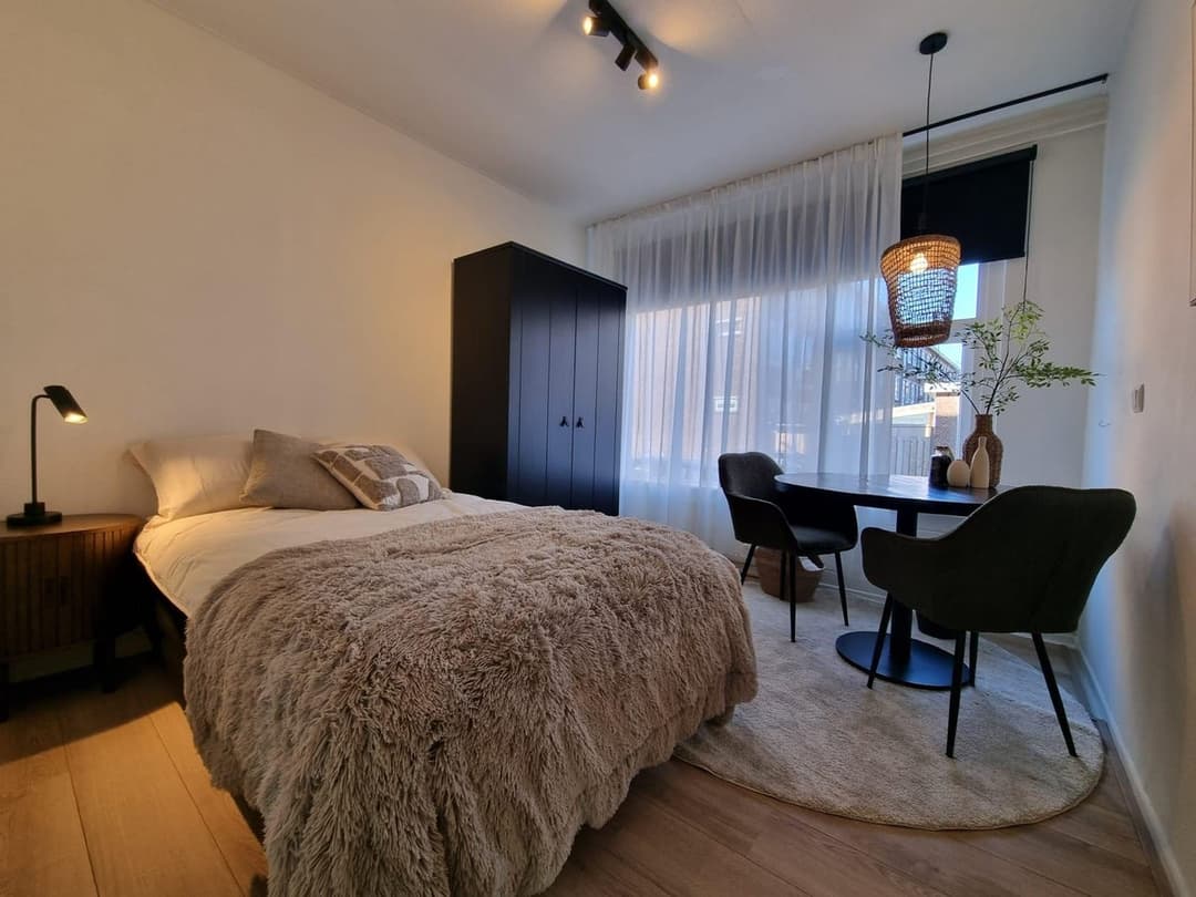 Chambre Kruizemuntstraat, Rotterdam - À Louer