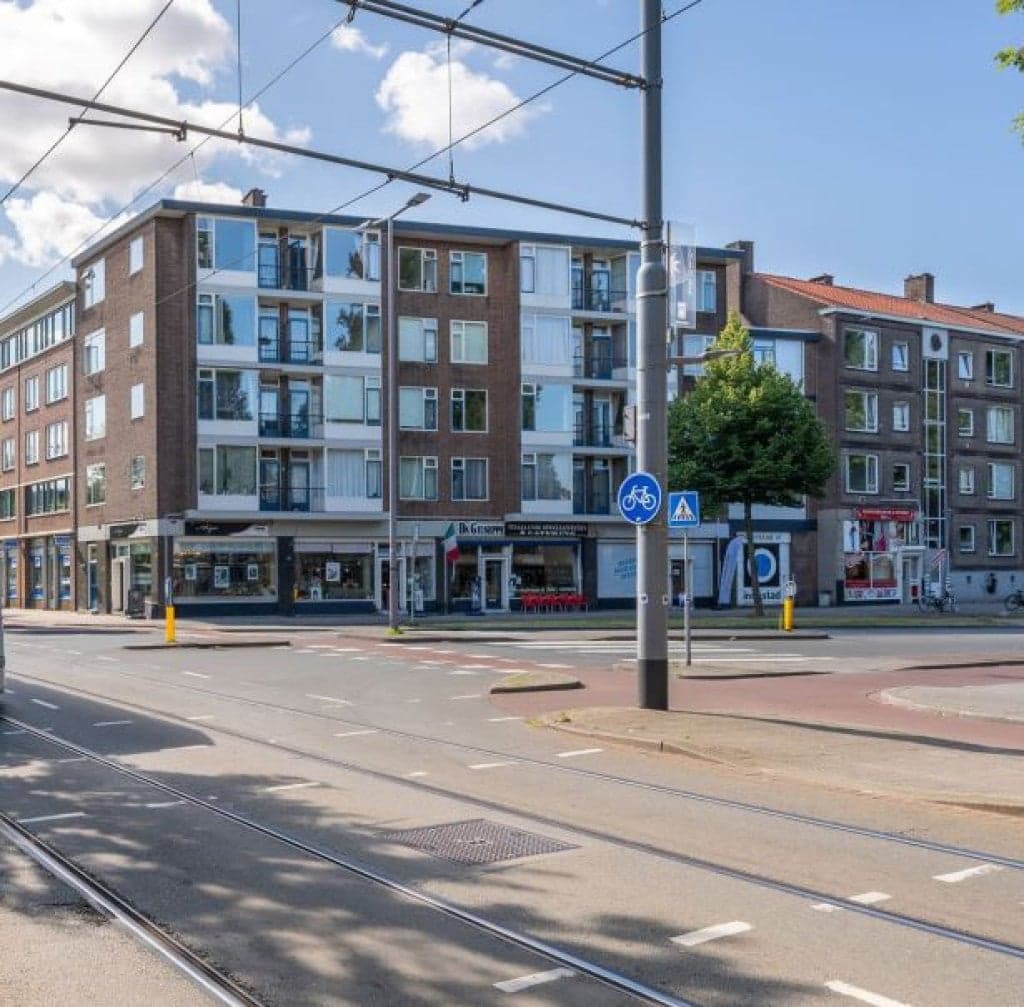 Flat Oudedijk, Rotterdam - For Rent
