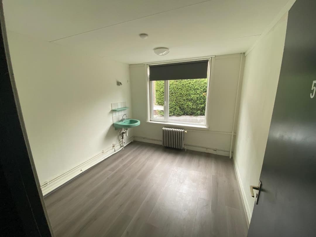 Unfurnished Room for Rent, Raadhuisplein, Heerlen