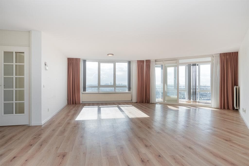 Apartment Harstenhoekweg 190, Den Haag - For Rent