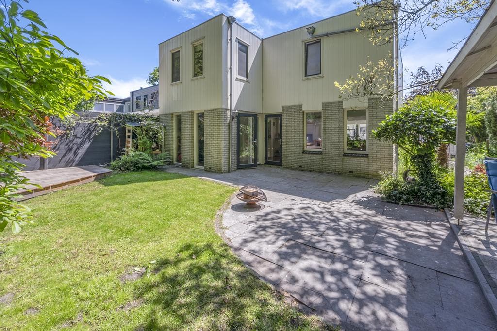 Vrijstaande woning in Huntum, Amsterdam - Te huur