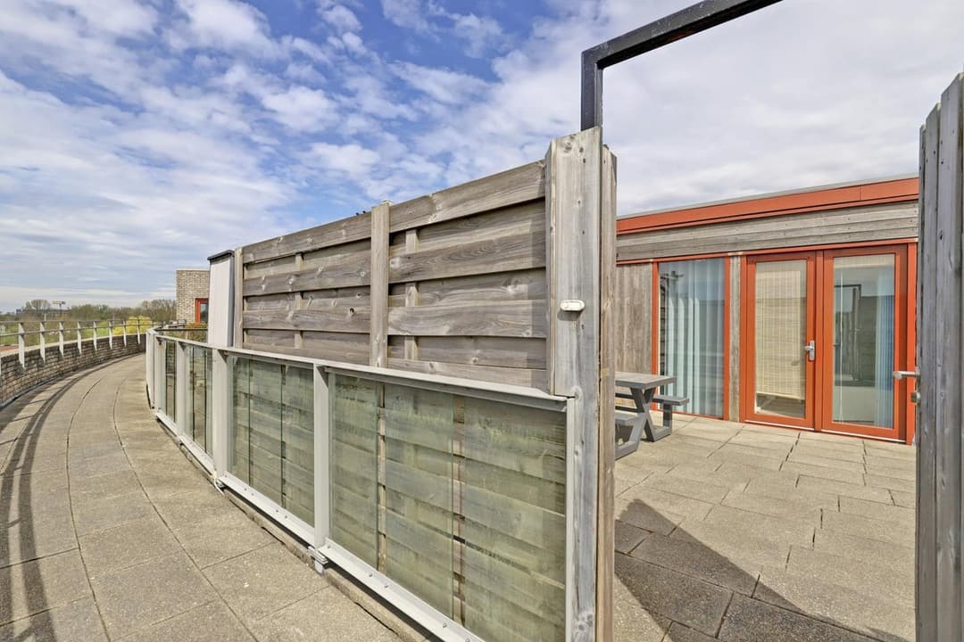 Flat Gouden Rijderplein 97, Delfgauw - For Rent