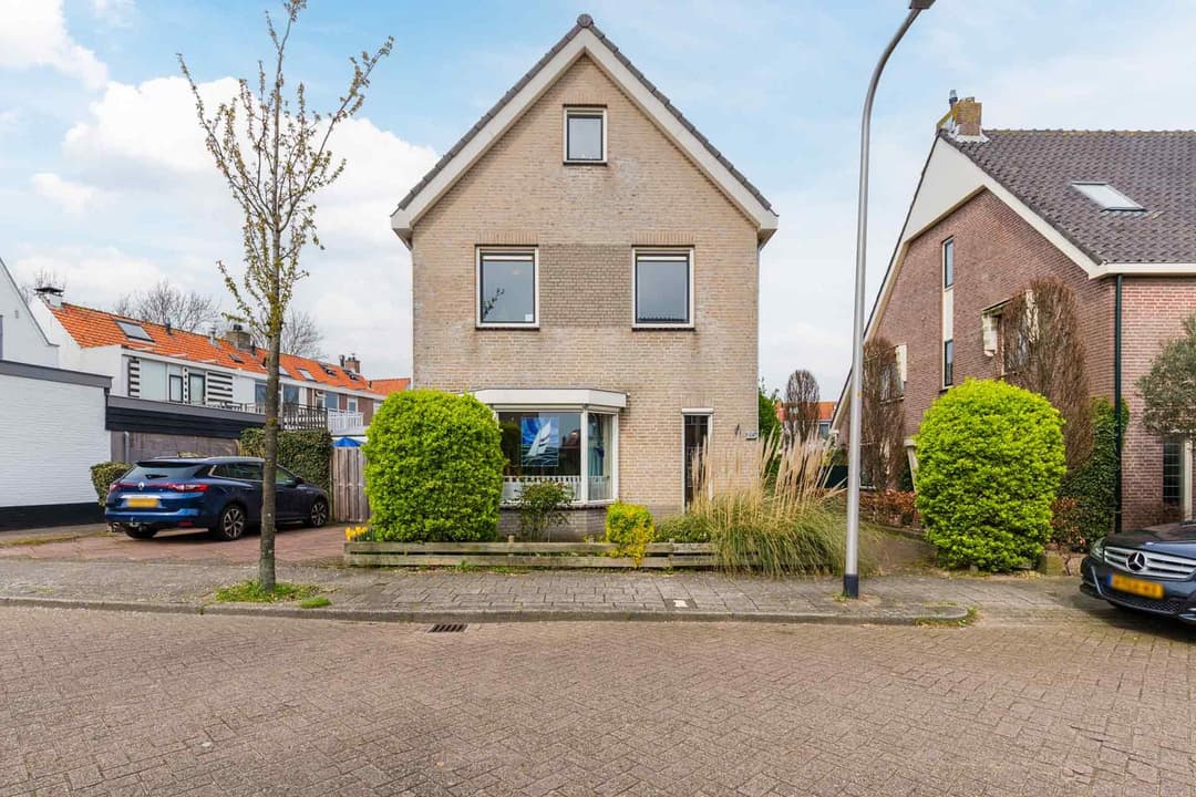 Maison individuelle J. van der Perkstraat 152, Katwijk - À louer