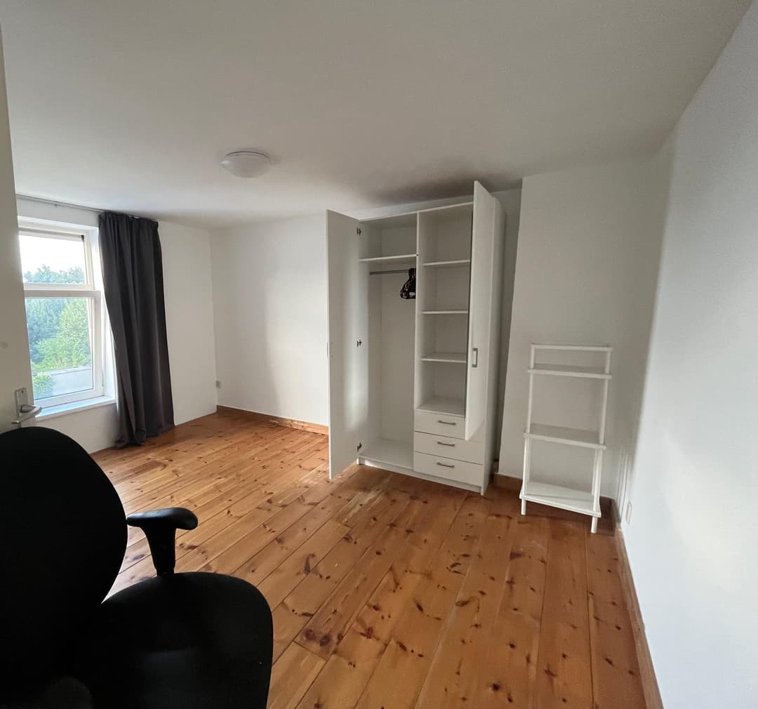 Kaal Kamers te Huur - Delftsestraatweg, Delfgauw