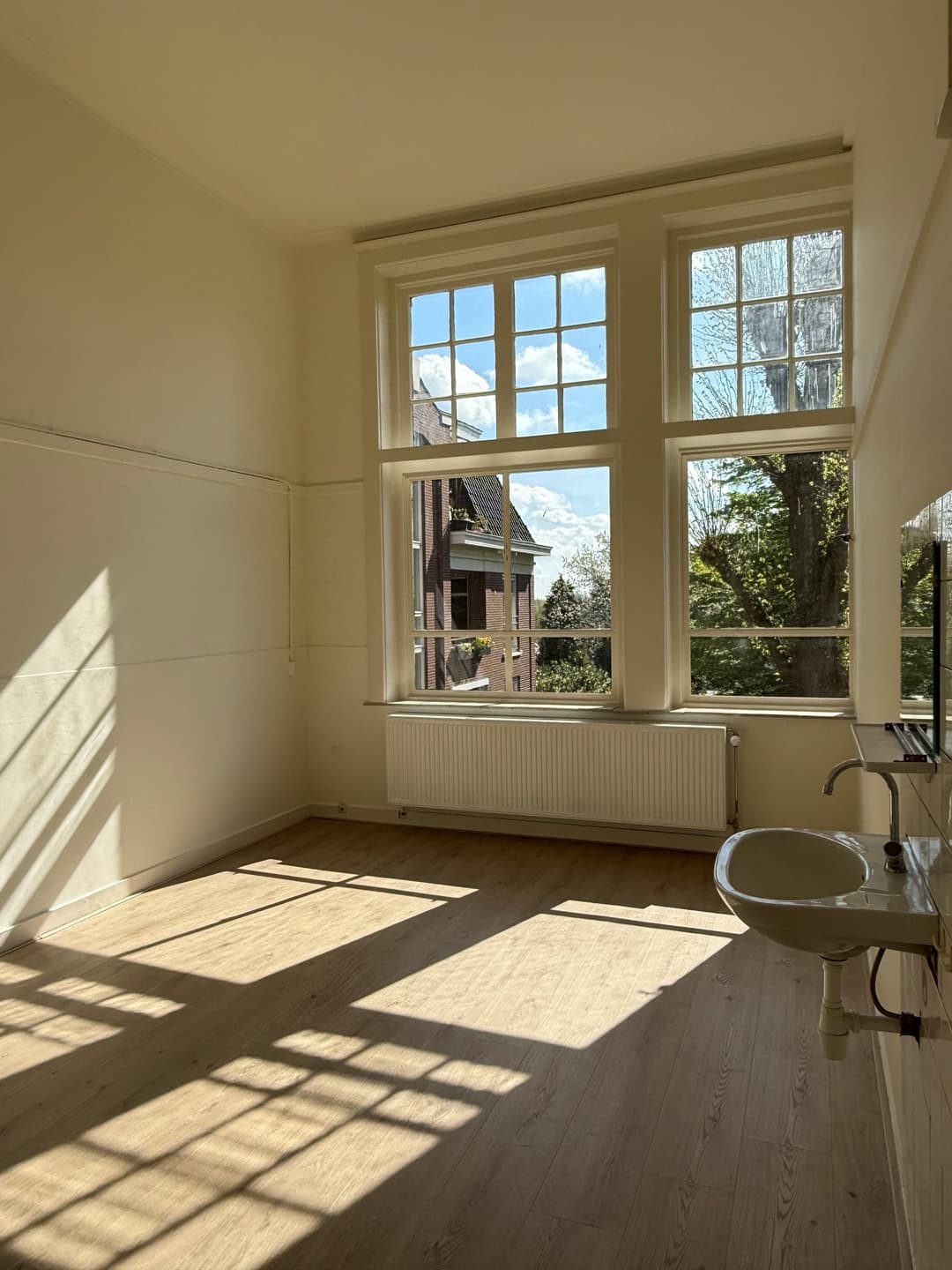 Uncarpeted Room for Rent, De Geest, Beek-Berg en Dal