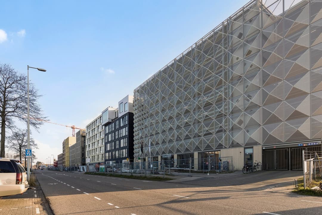 Place de Parking Distelweg 441-174, Amsterdam - À Louer