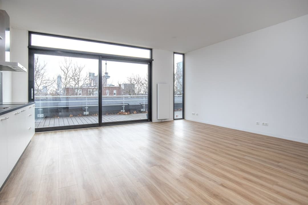 Appartement Westzeedijk 507 D, Rotterdam - À Louer