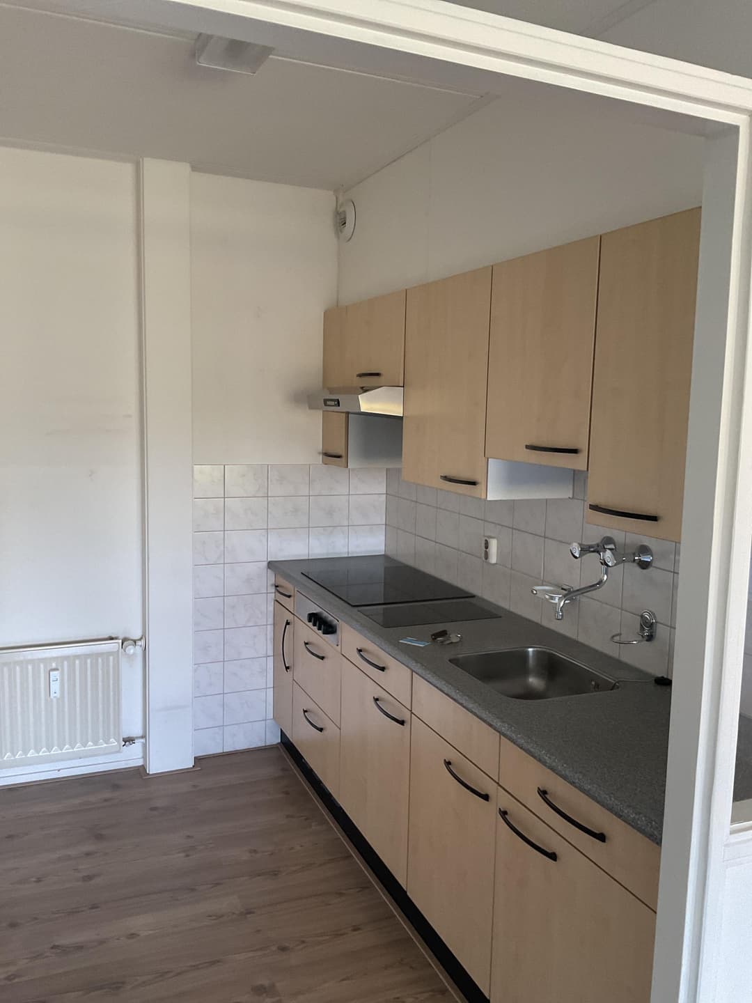 Uncarpeted Apartment for Rent, Stroom, Assen