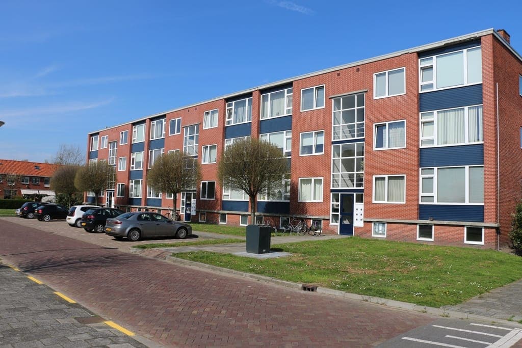Appartement Iepenlaan 19, Winschoten - À Louer