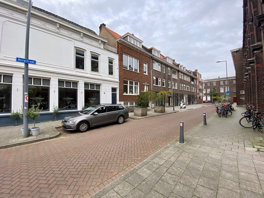 Apartment Bergstraat, Rotterdam - For Rent