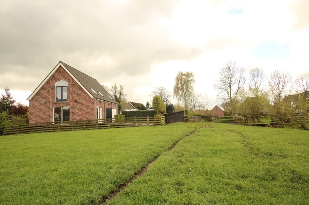 Maison à louer Achthovenerweg, Leiderdorp