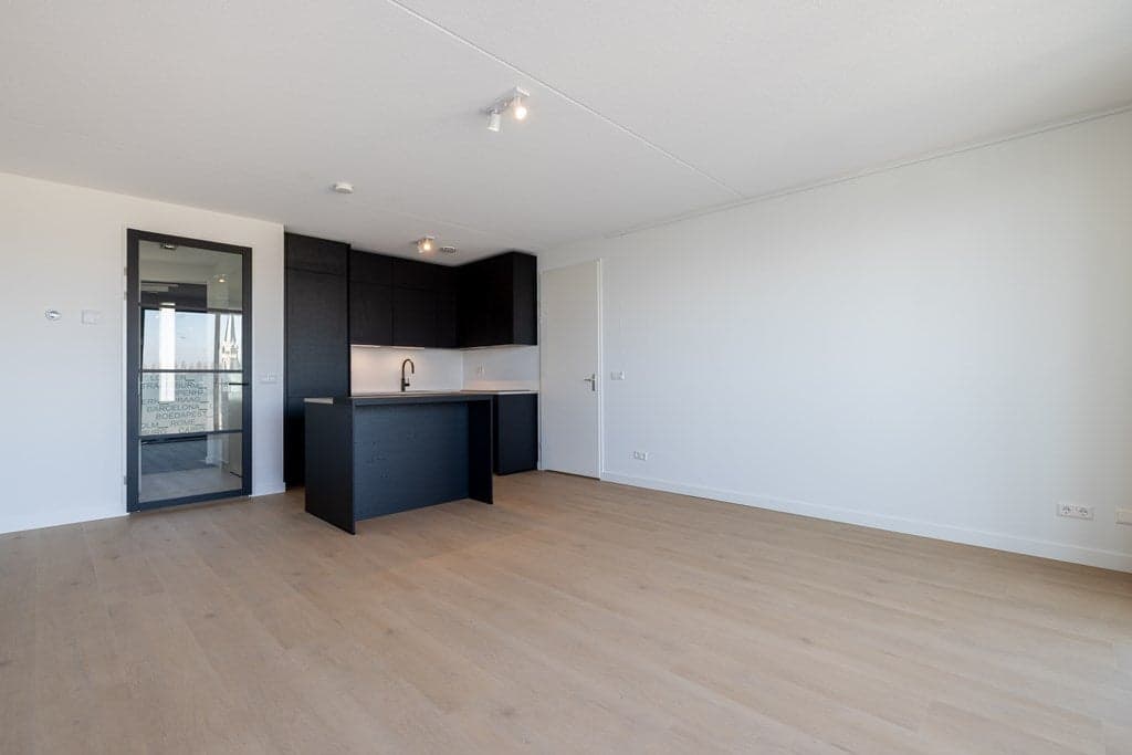 Flat Bergweg, Rotterdam - For Rent