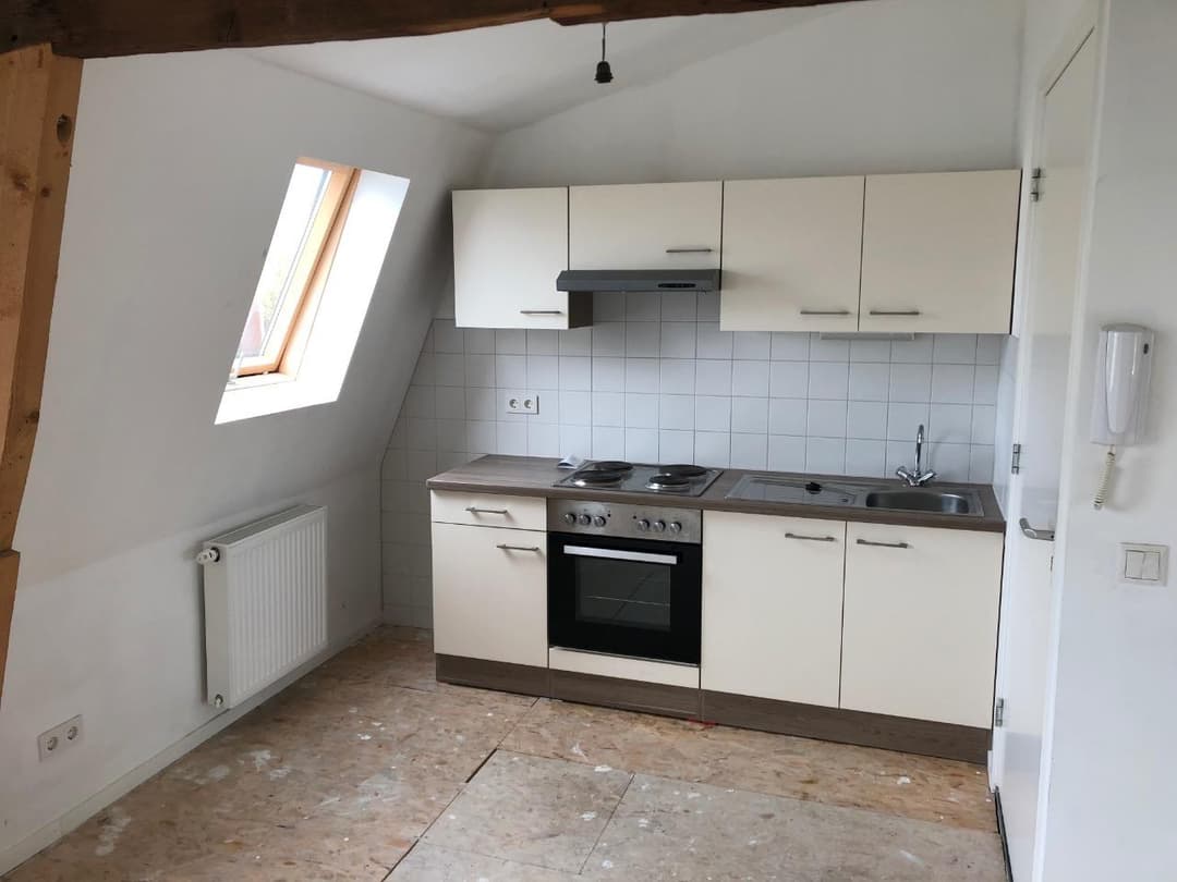 Ongecarpeted Studio Te Huur, Rijksweg Zuid, Geleen