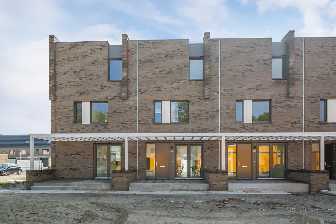 Maarten Harpertsz. Trompweg 176, Dordrecht - À Louer