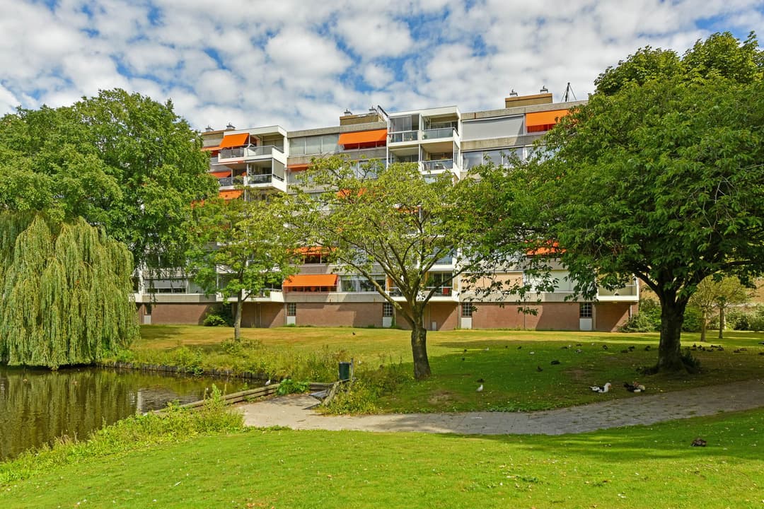 Appartement Veenbesstraat 54, Soest - Te Huur