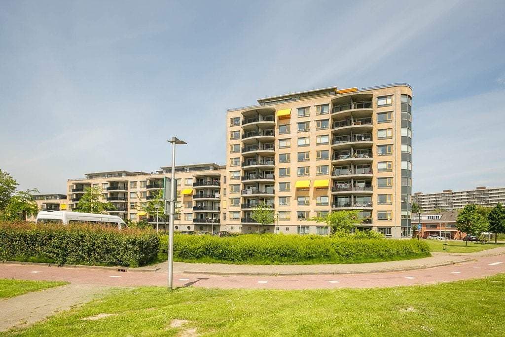 Flat Lehárstraat, Capelle aan den IJssel - Alquiler