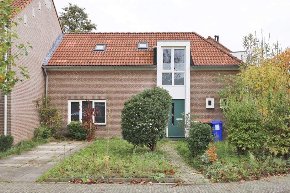 Apartment Hoge Donk 75, Raamsdonksveer - For Rent