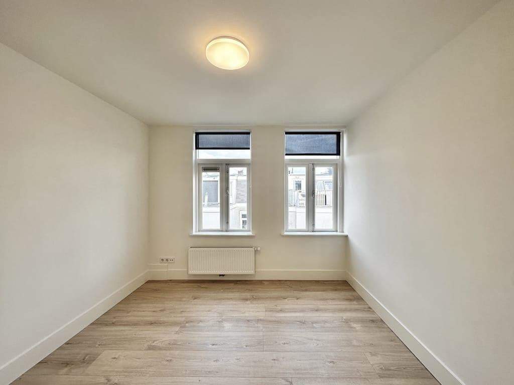 Flat Albert Cuypstraat, Amsterdam - For Rent
