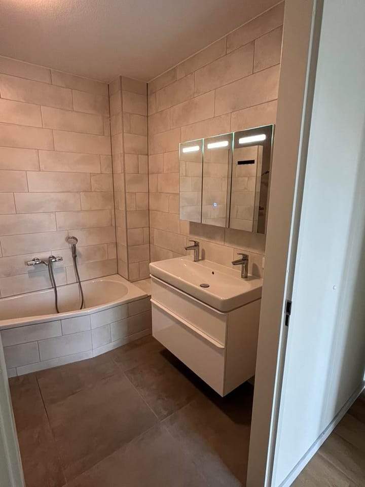 5-Room Apartment in Holenkwartier, Hoorn - For Rent