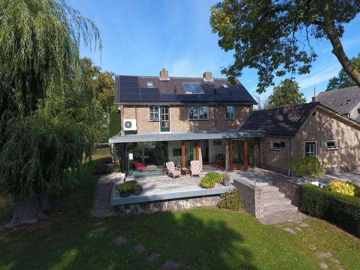 Villa Dorp 215, Benschop - Te Huur