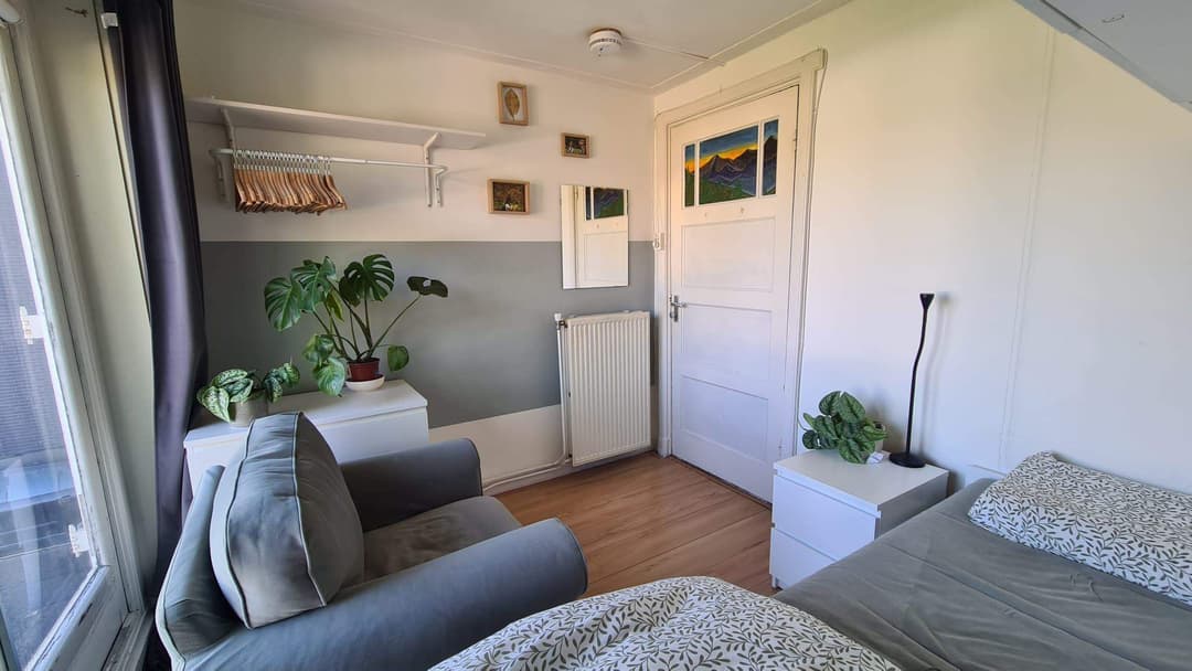 Ongemeubileerde kamer te huur aan de Zuiderspoorstraat, Enschede