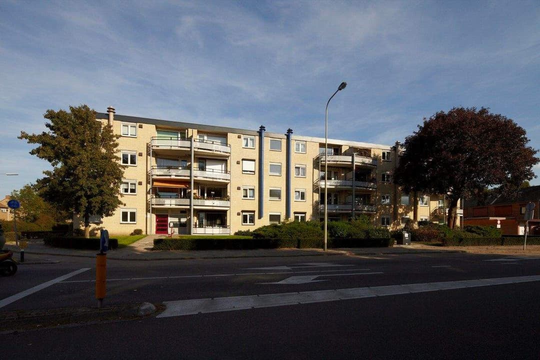 Apartment on Hoofdstraat, Landgraaf - For Rent