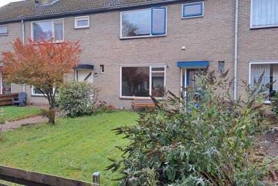 Tussenwoning E E G laan 40, Coevorden - For Rent