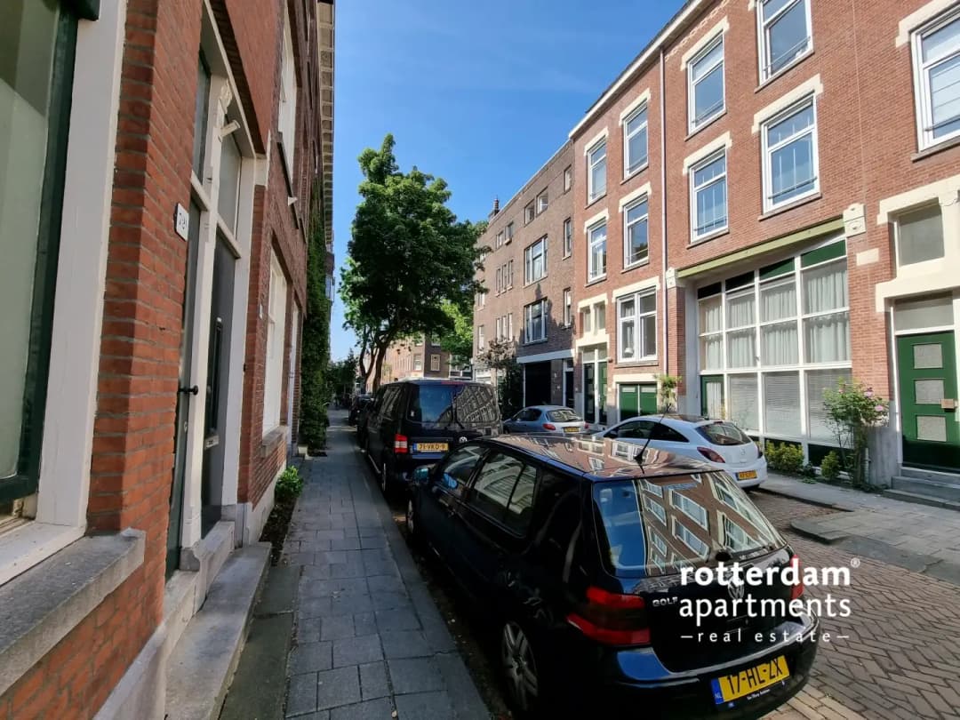 Room on Waterloostraat, Rotterdam - For Rent
