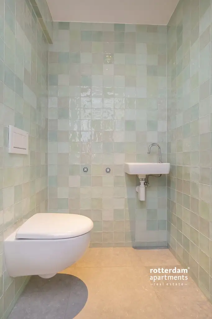 Apartamento de 2 habitaciones en Kruiskade, centro de Rotterdam