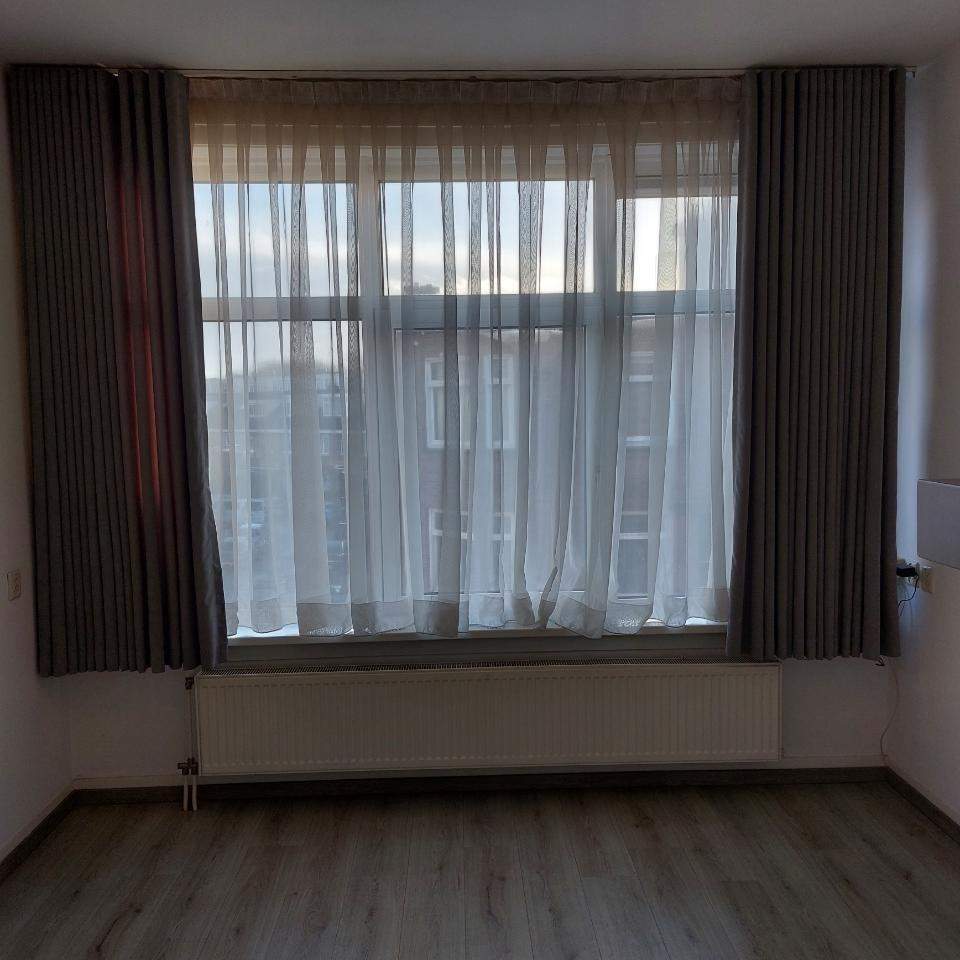 Habitación en alquiler en Jan van Rodestraat, Den Haag