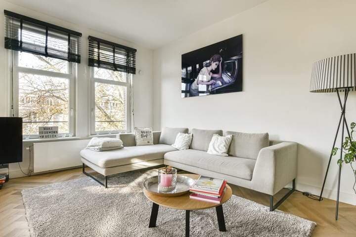 3 Bedroom Apartment, Zocherstraat, Amsterdam - For Rent