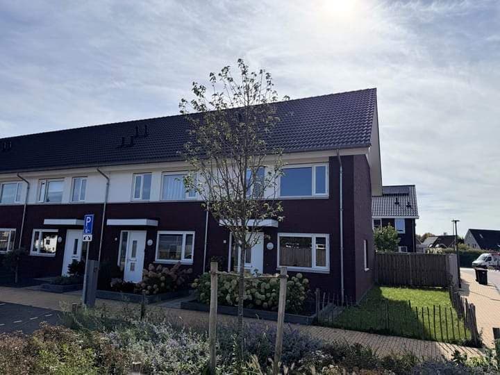Eversbergh 27, Losser - Eckhaus mit Garten (3 Schlafzimmer)