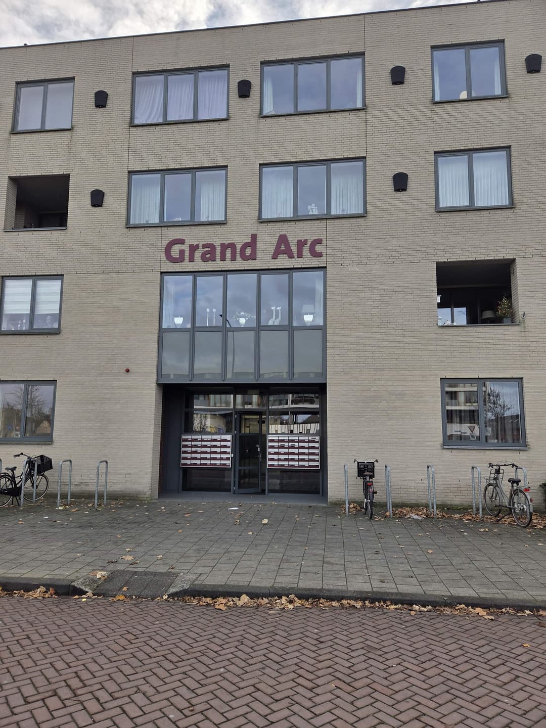 Apartamento Anne Frankplein, Rijen - En alquiler