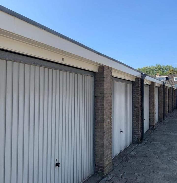 Garage Box Elbert Mooijlaan, Kortenhoef - Te Huur