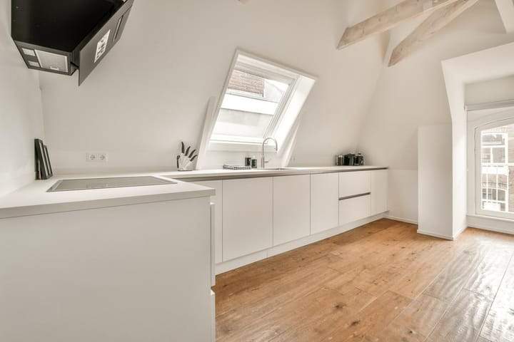 Apartment on Pieter Cornelisz. Hooftstraat, Amsterdam - For Rent