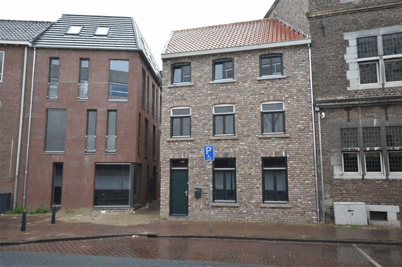 Studio Plakstraat, Sittard - For Rent