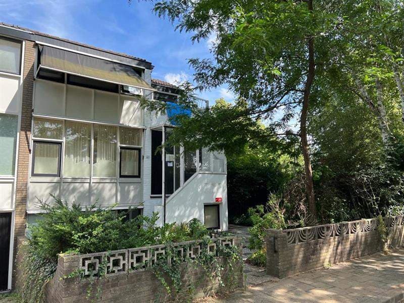 Appartement aan de Robert Kochstraat, Hengelo - Te Huur