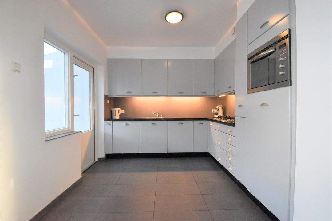 House Postelse Hoeflaan, Tilburg - For Rent