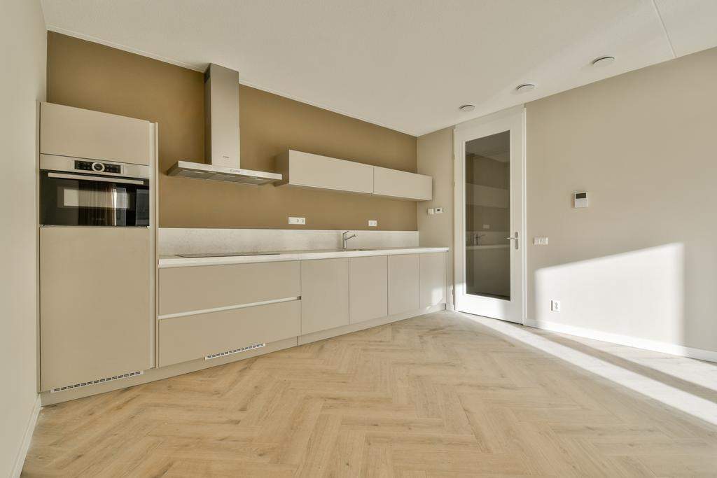 Flat Mies van der Rohestraat, Hoofddorp - For Rent