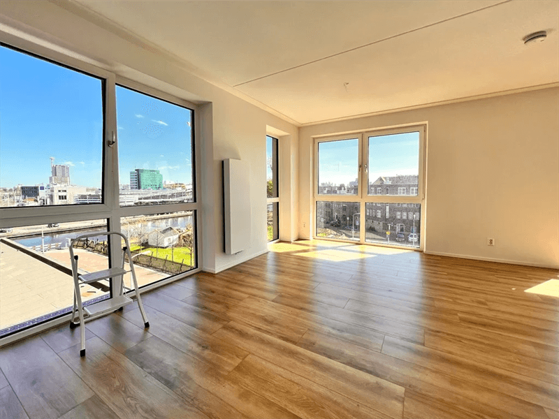 Appartement Laakweg, Den Haag - Te Huur