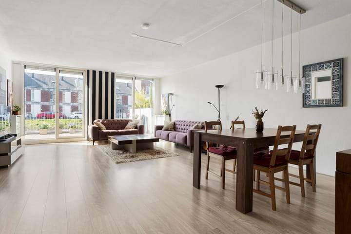 Apartamento de 3 habitaciones en Van Baaklaan, Den Haag - Alquiler