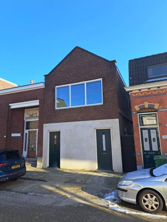 Gemeubileerde flat Emmastraat, Roosendaal - Te Huur
